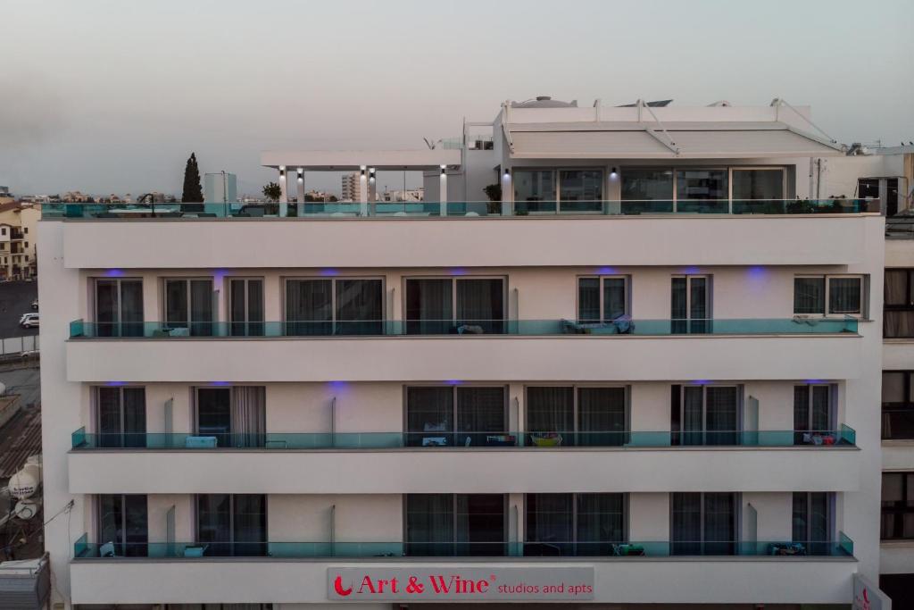 Budova, kde se aparthotel nachází