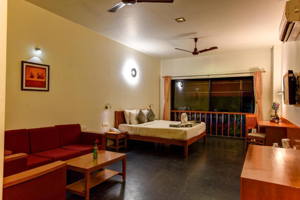 Posezení v ubytování Regenta Resort Soma Vine Village Nashik