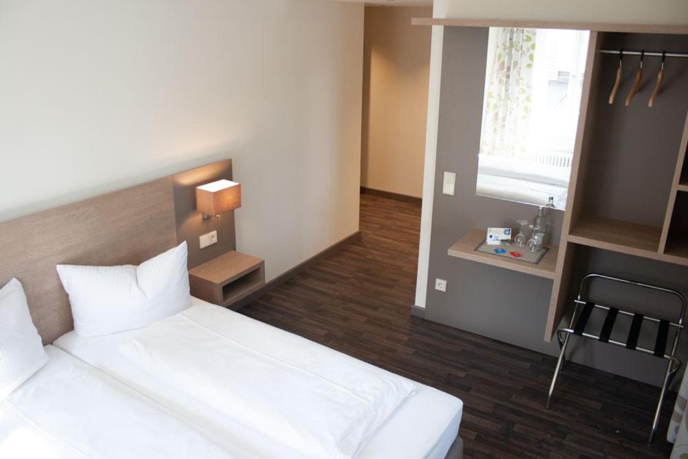 Brauereigaststatte Spitalgarten - 4