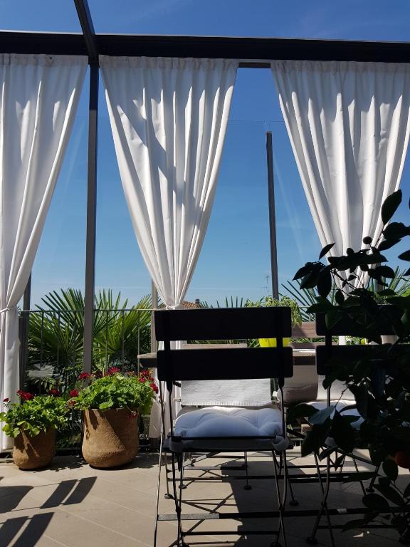 Balkón alebo terasa v ubytovaní La Corte sul Naviglio