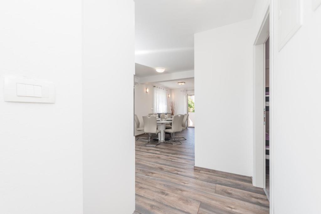 Fotografia z galérie ubytovania Apartments Janice v Pakoštane