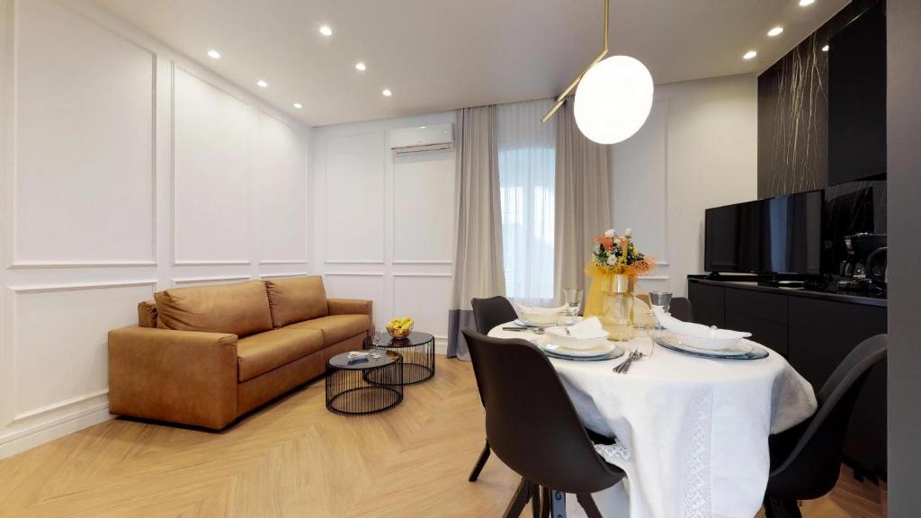 Posedenie v ubytovaní Illyria Luxury Studio Apartments