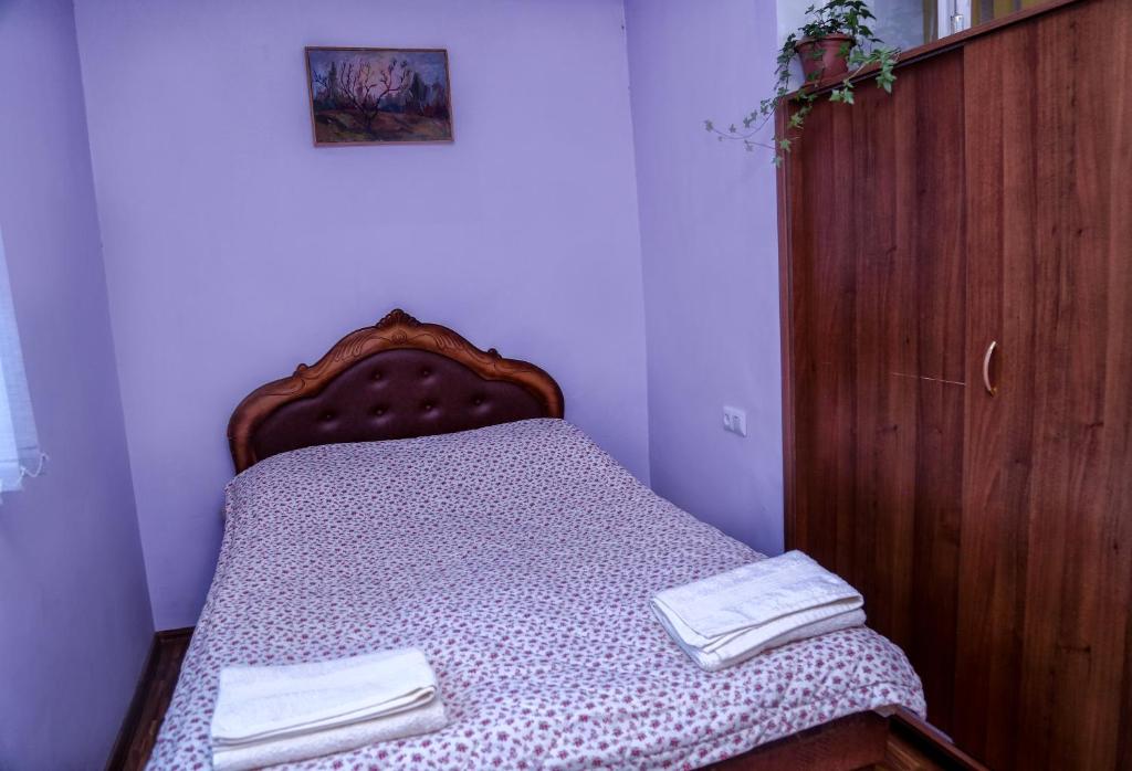 Postel nebo postele na pokoji v ubytování Aregak B&B and Tours
