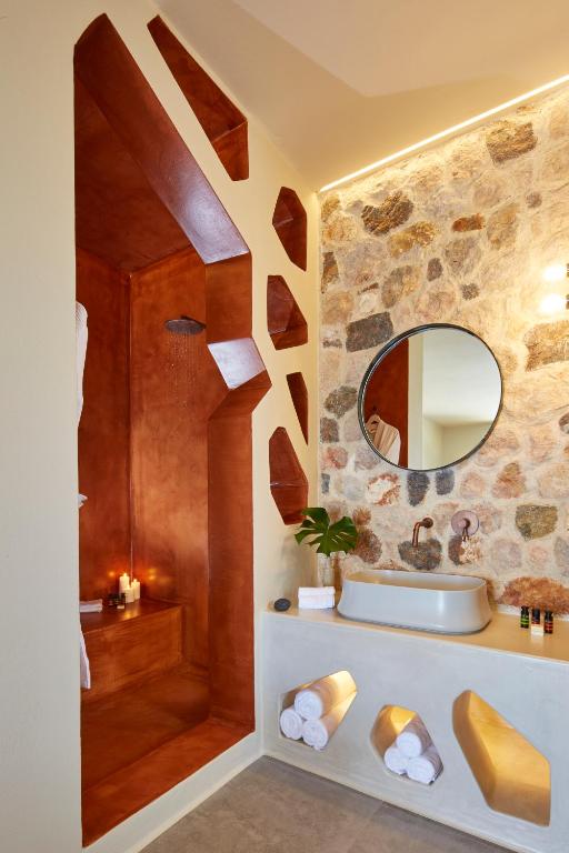 Aeon Suites - Adults Only - 8