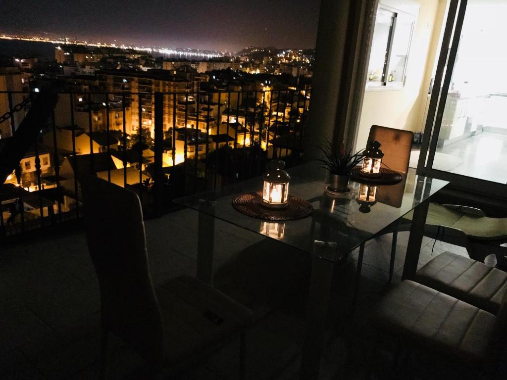 Balkón alebo terasa v ubytovaní Rooms in Seafront Villa