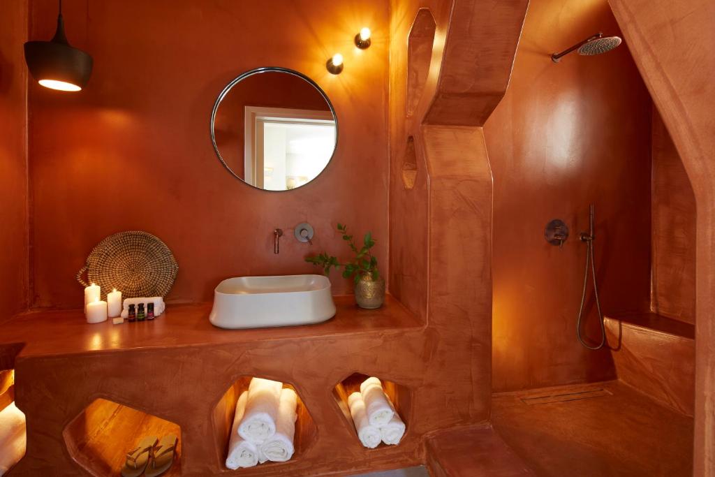 Kúpeľňa v ubytovaní Aeon Suites - Adults Only