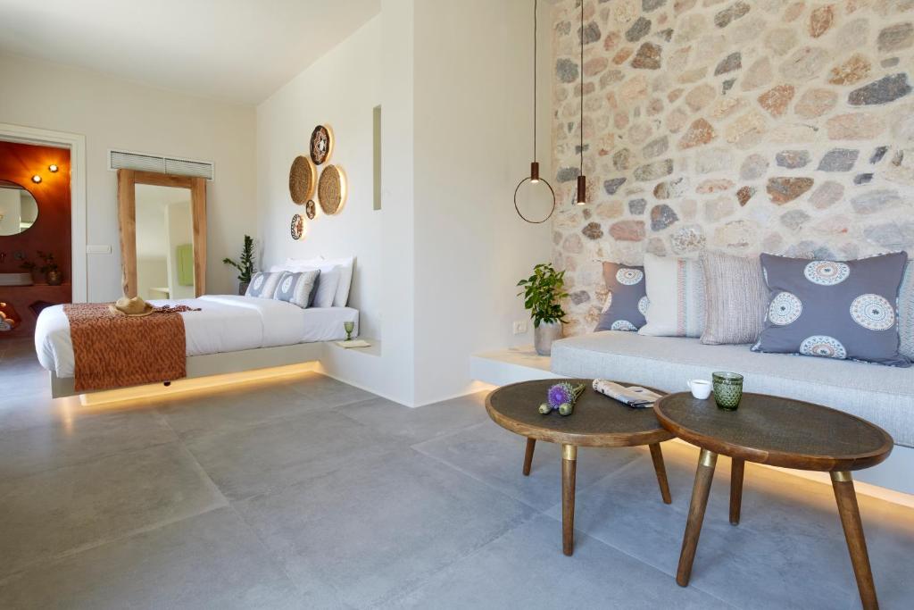 Posteľ alebo postele v izbe v ubytovaní Aeon Suites - Adults Only