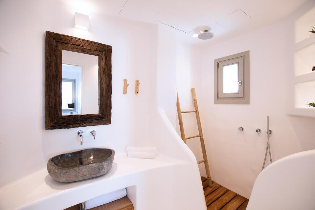 Kúpeľňa v ubytovaní Phos Home by Rocks Estates
