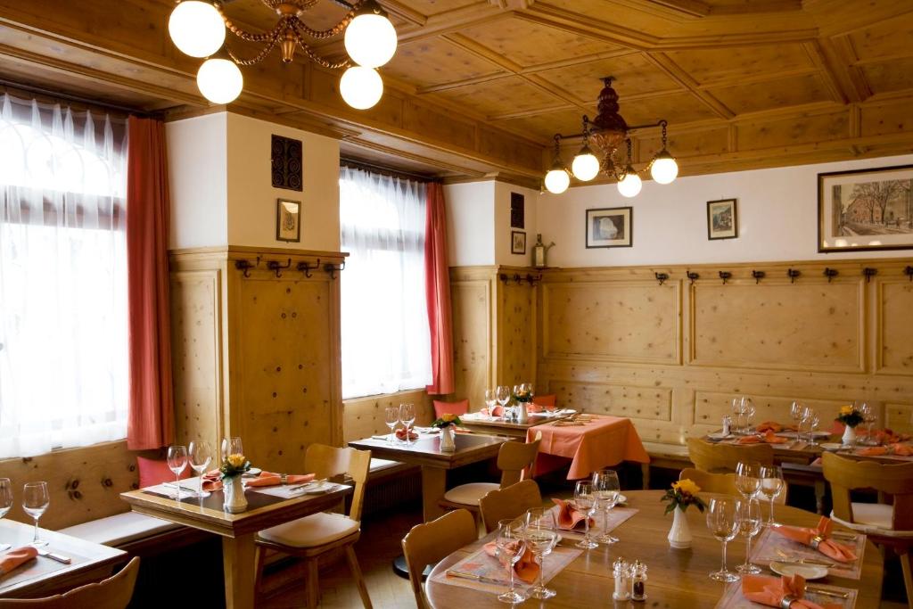 Restaurace v ubytování Hotel Stern Chur