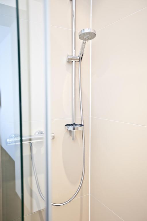 Goodman's Living - 12