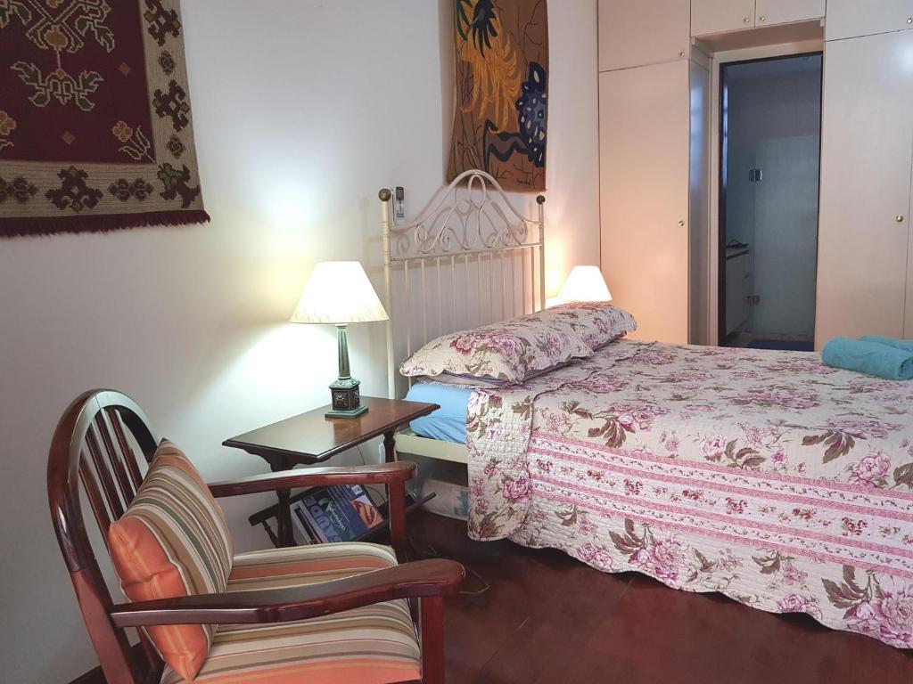  Amplo Apartamento com Piscina e Garagem