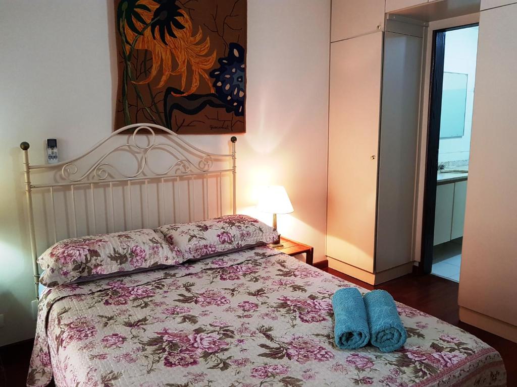  Amplo Apartamento com Piscina e Garagem