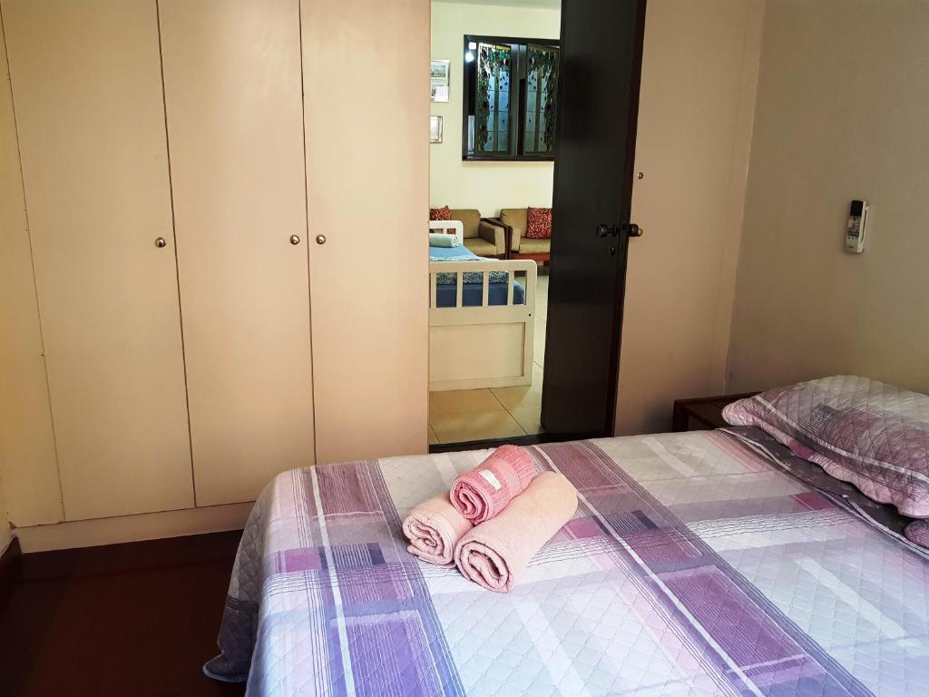  Amplo Apartamento com Piscina e Garagem