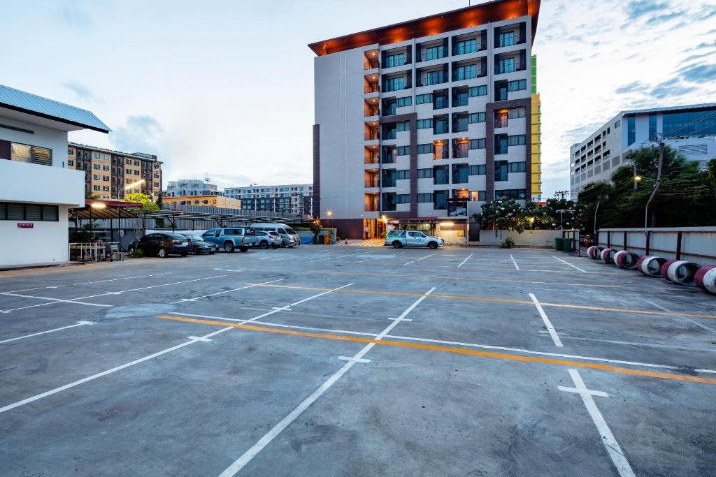 Livotel Hotel Kaset Nawamin Bangkok - Resim 41