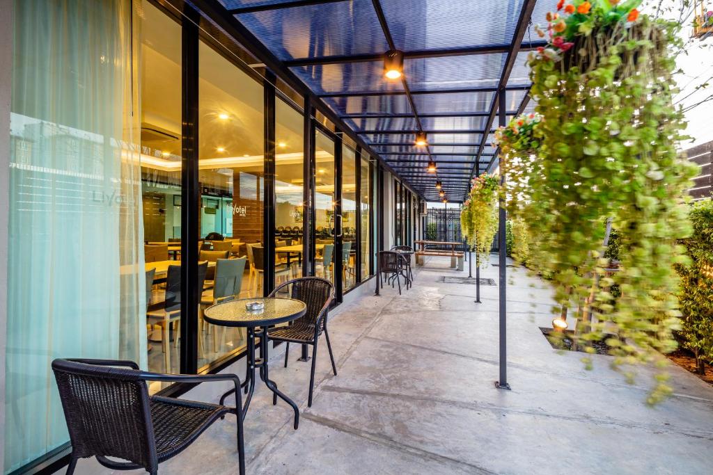 Livotel Hotel Kaset Nawamin Bangkok - Resim 18