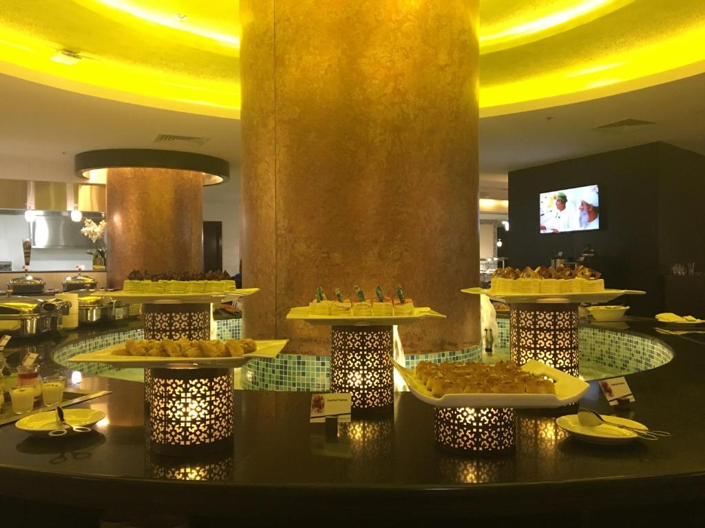 Eten bij of ergens in de buurt van het hotel

