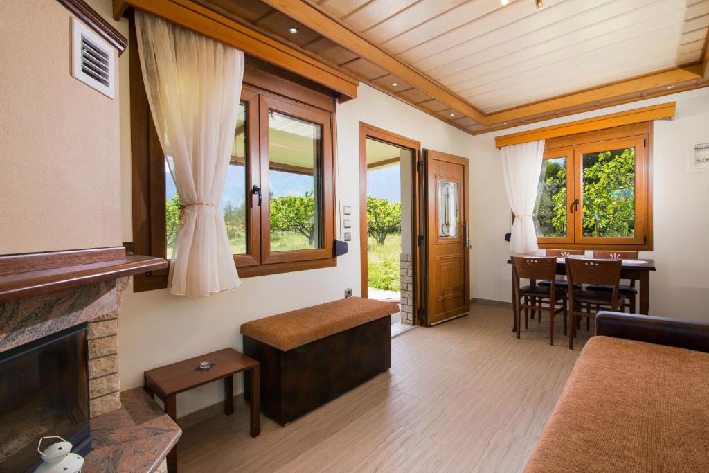 Posedenie v ubytovaní Semiramis Cottage