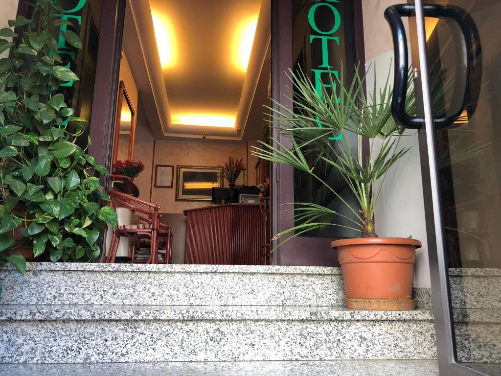 Fotografie z fotogalerie ubytování Hotel La Caravella v Miláně