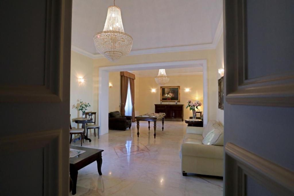Posezení v ubytování Palazzo Volta Boutique Luxury B&B