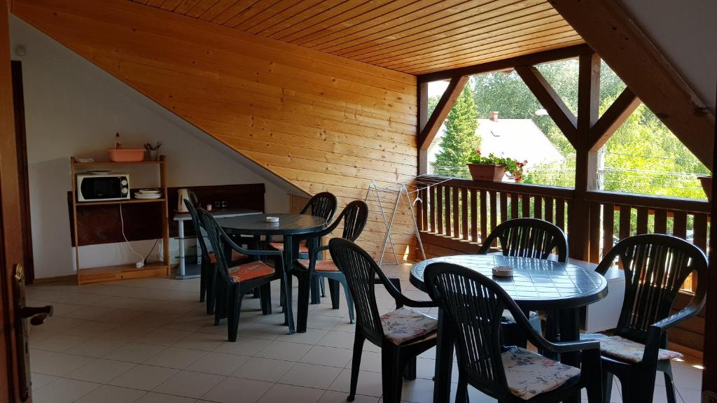 Balkón nebo terasa v ubytování Mészöly Vendégház