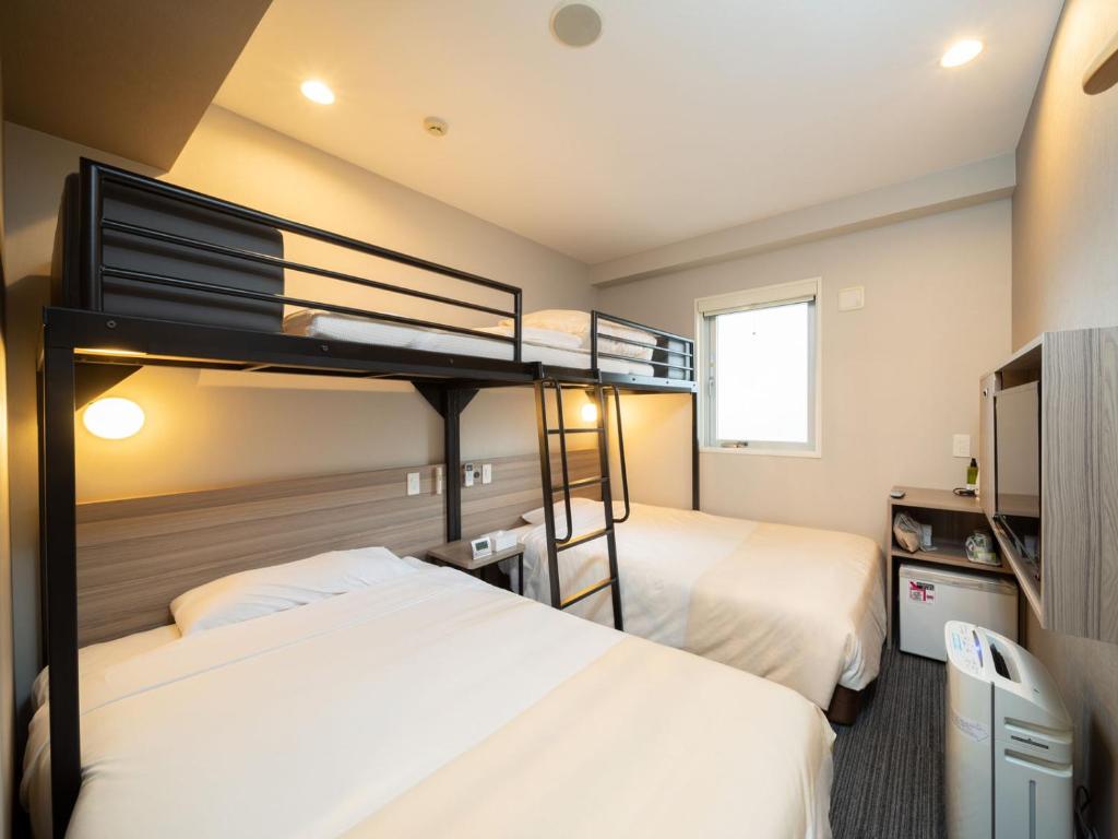 Super Hotel Shinyokohama Booking}