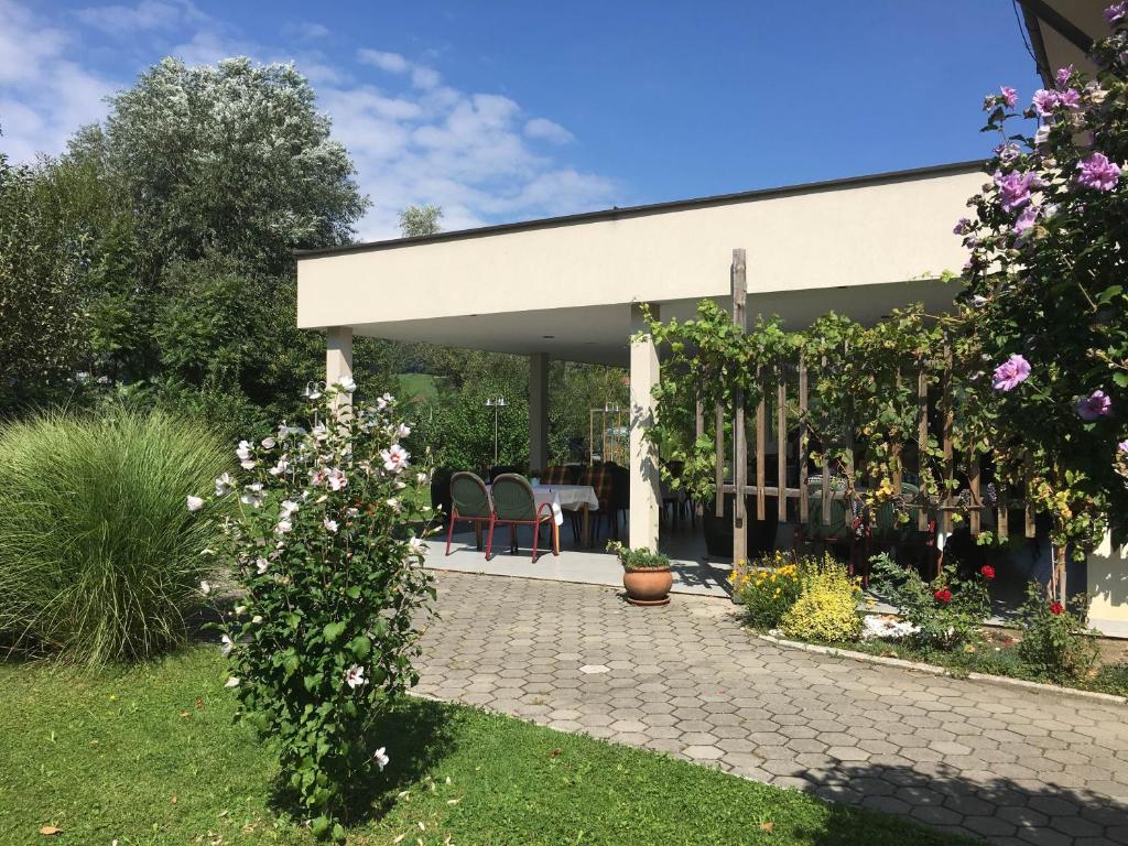 Zahrada ubytování Hostel Delalut