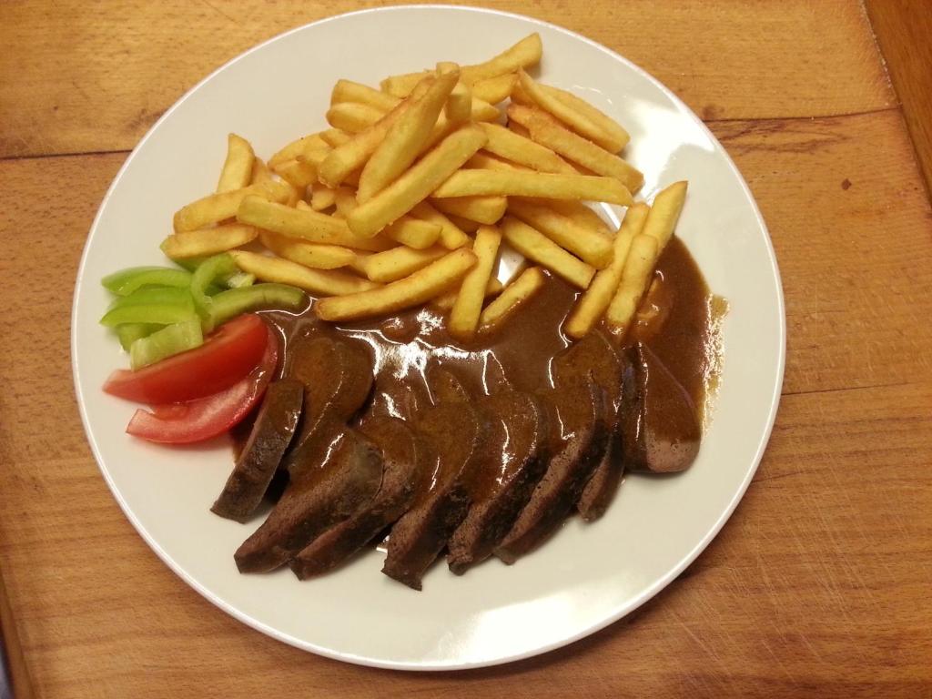 Jídlo v penzionu nebo okolí