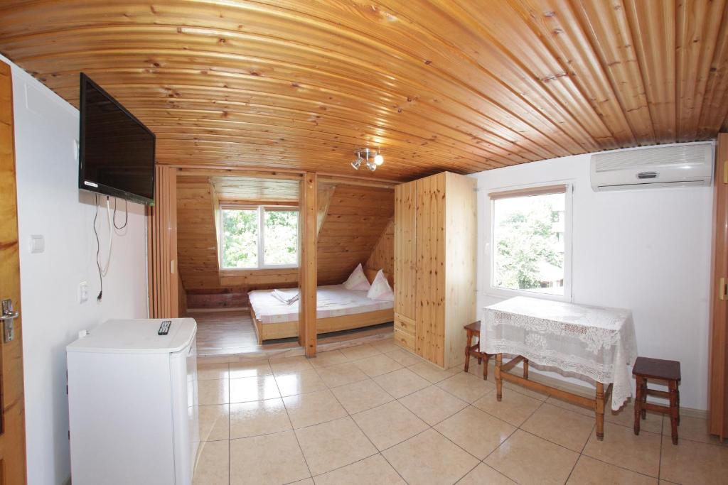 Postel nebo postele na pokoji v ubytování Casa Francisc