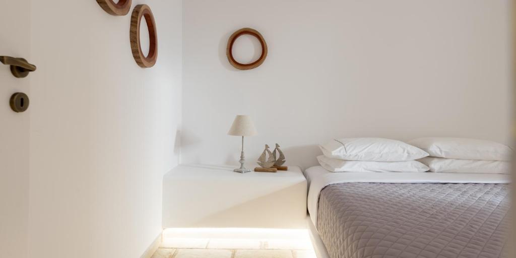 Letto o letti in una camera di Elia Residences Santorini