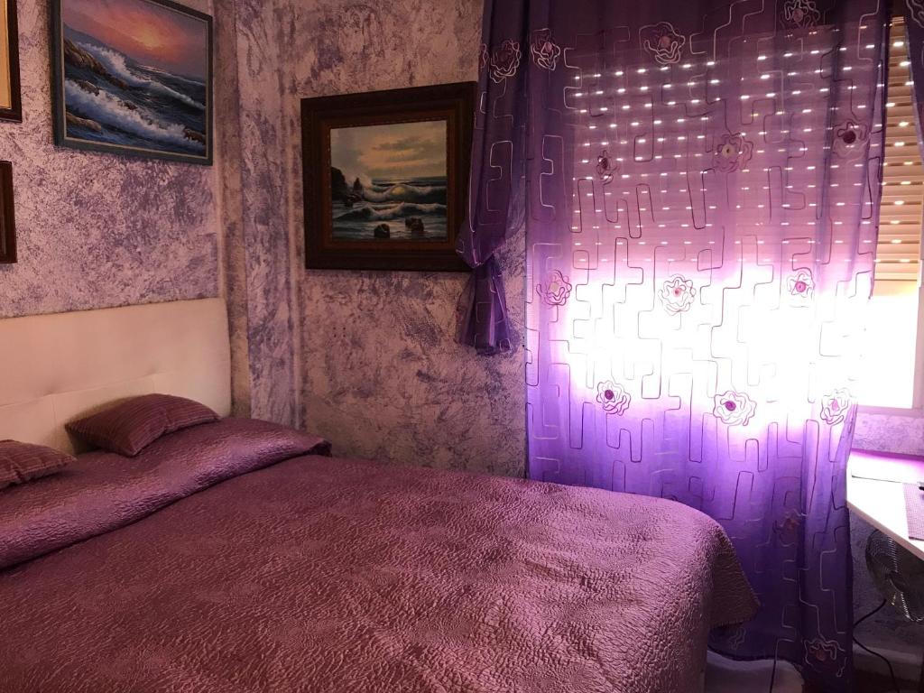 Postel nebo postele na pokoji v ubytování Rooms Complex "Cristimar", Los Cristianos