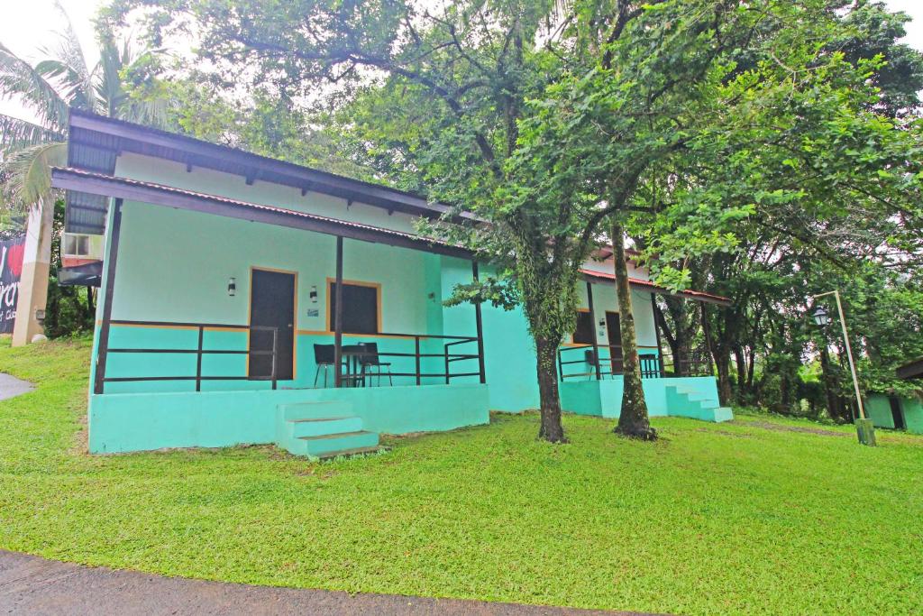 Caliraya Resort Club - Cabanakamer