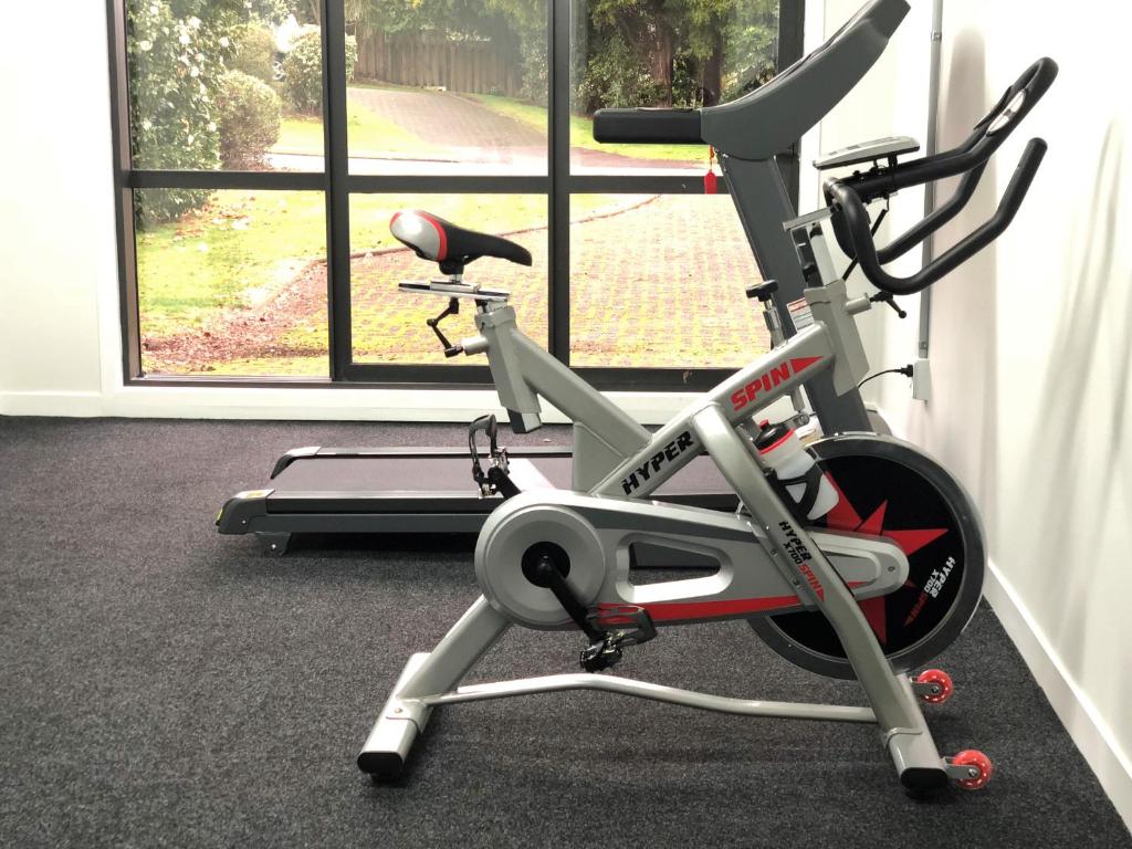 Luxury K-Lodge with Golf course view-Rotorua - Resim 12