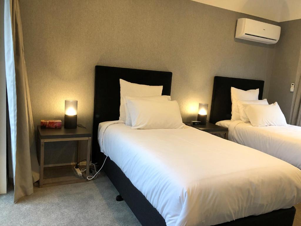 Luxury K-Lodge with Golf course view-Rotorua - Resim 21