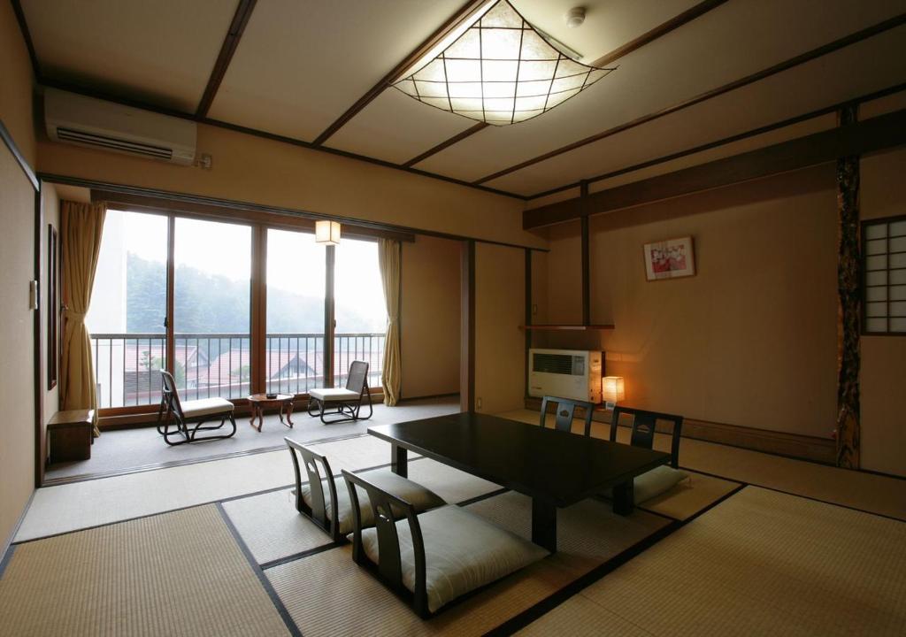 Hishino Onsen Tokiwakan - Deluxe Japanese-Style Room With Open Air Bath