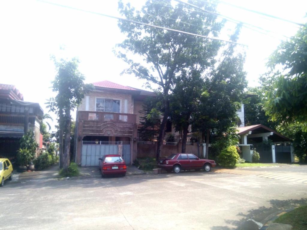 Big House in Quezon City - Casa De Vacaciones