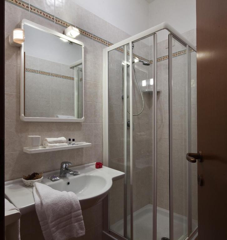 Koupelna v ubytování Hotel Al Gabbiano