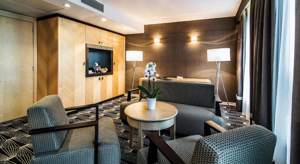 Airport Hotel Okecie - Resim 40