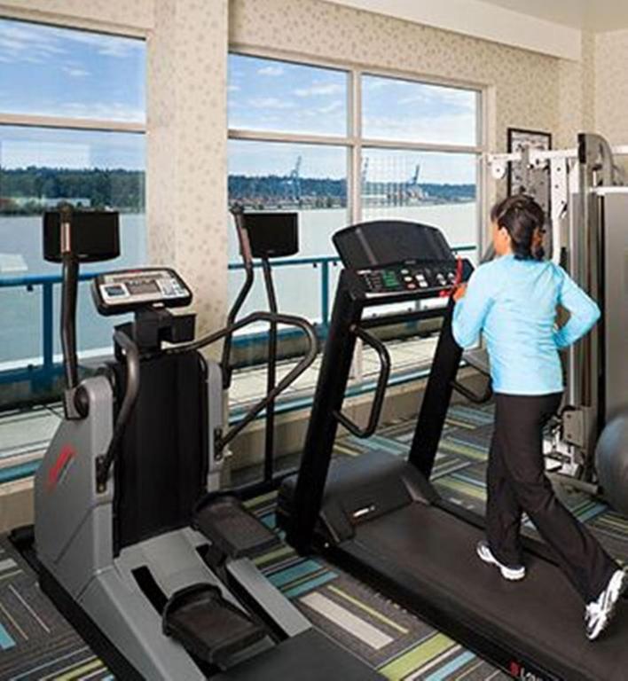 Fitness centrum a/nebo fitness zařízení v ubytování Inn At The Quay
