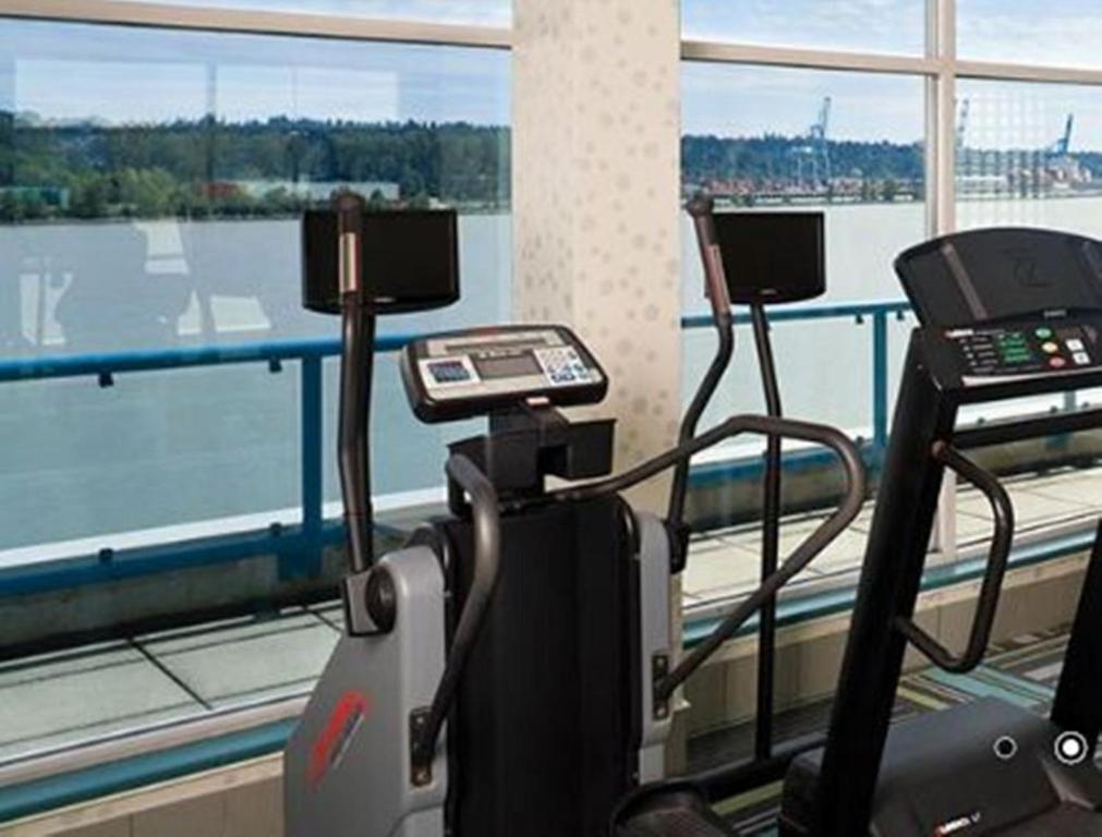 Fitness centrum a/nebo fitness zařízení v ubytování Inn At The Quay