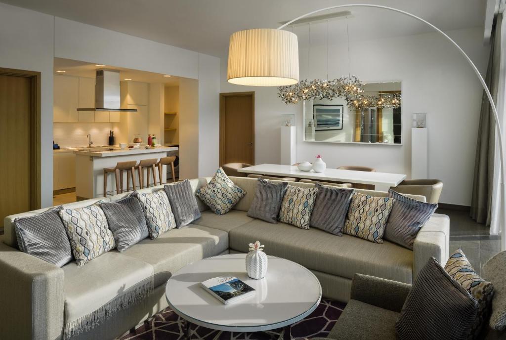 Istumisnurk majutusasutuses Beach Rotana Residences