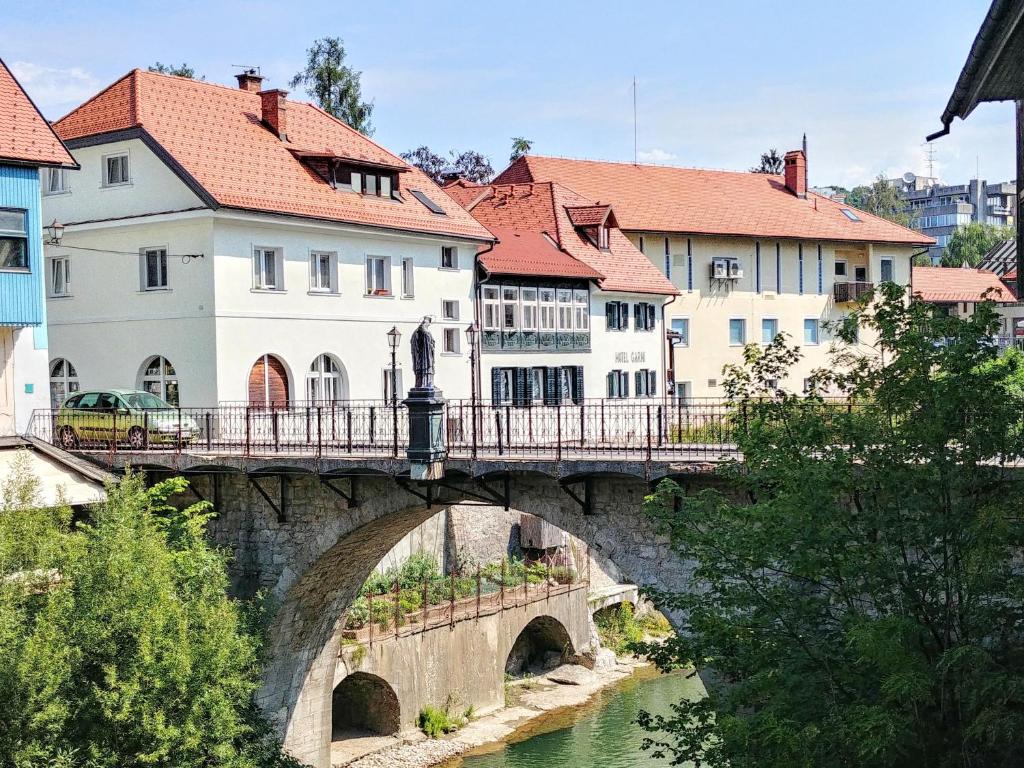 Budova, kde se hotel nachází