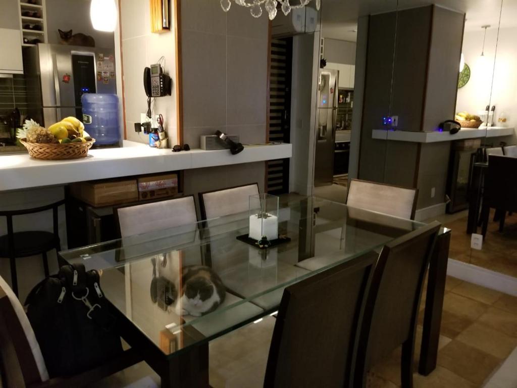  Top floor with balcony in Copacabana