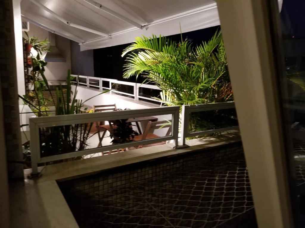  Top floor with balcony in Copacabana