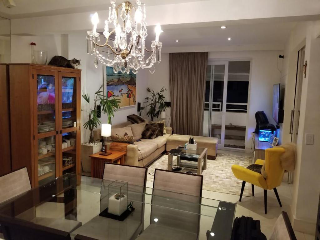  Top floor with balcony in Copacabana