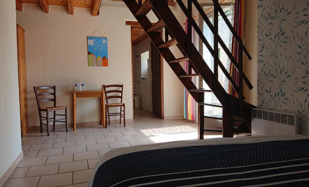 domaine d'en Haut - Sala Familiar Con Baño Privado
