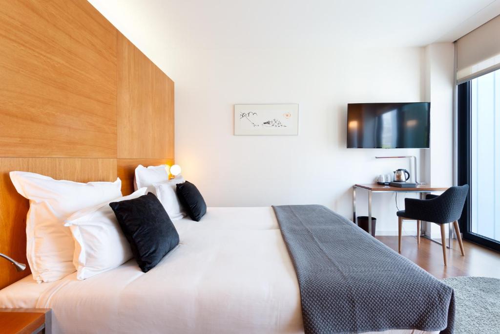 Hotel Condes de Barcelona - Resim 43