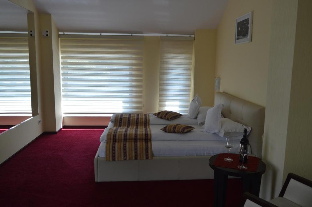 Salis Hotel & Medical Spa - Sala Triple Superior Con Vista De Parque 3*