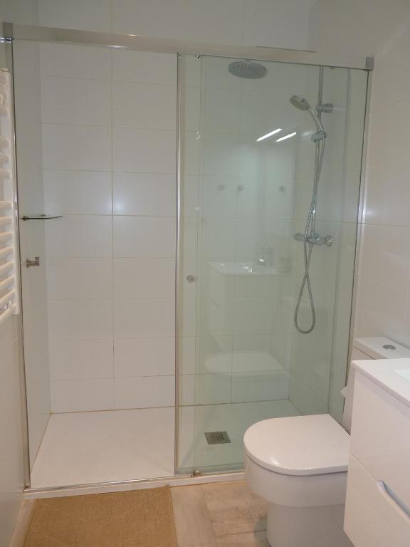 Poble Sec Apartments - Two-Bedroom Apartment