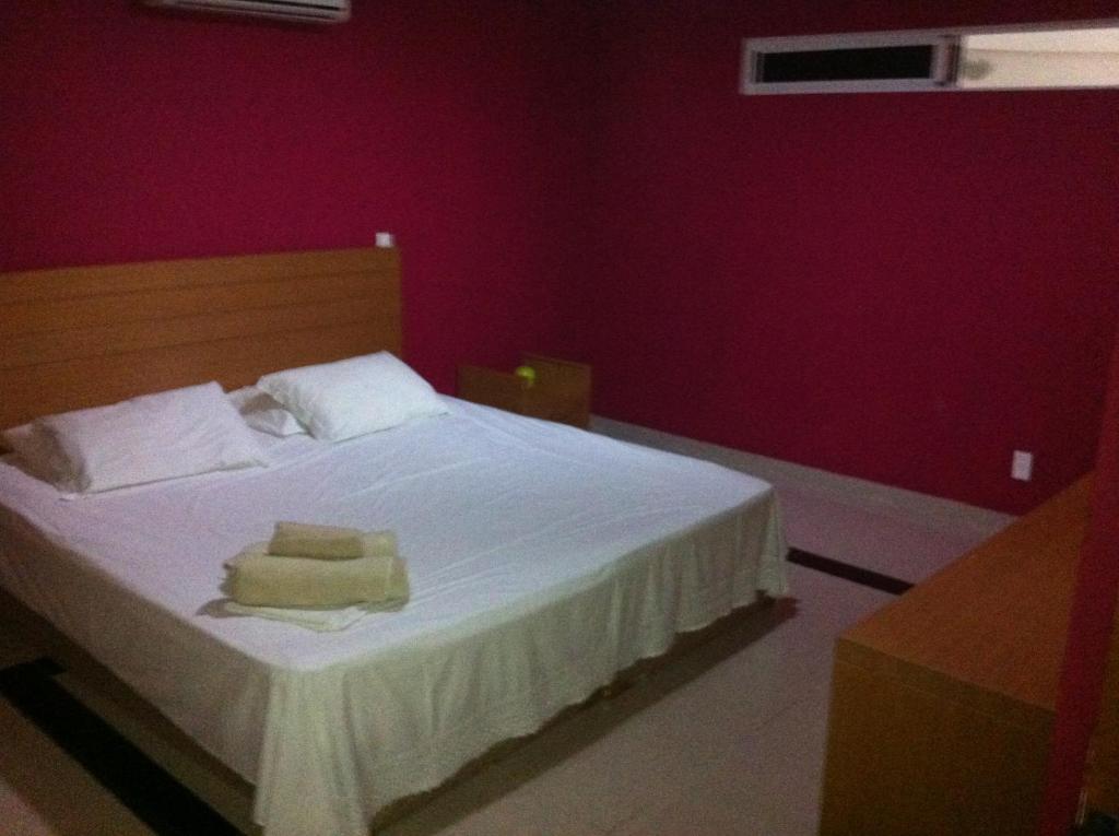  Don Limpone Hotel