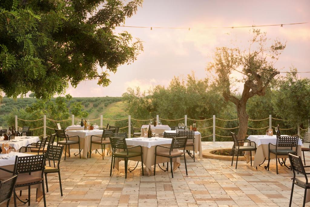 A restaurant or other place to eat at Momentum Wellness Bioresort